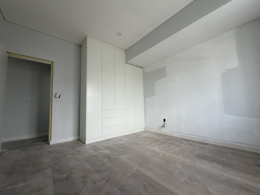 5 Bedroom Property for Sale in Sandown Western Cape